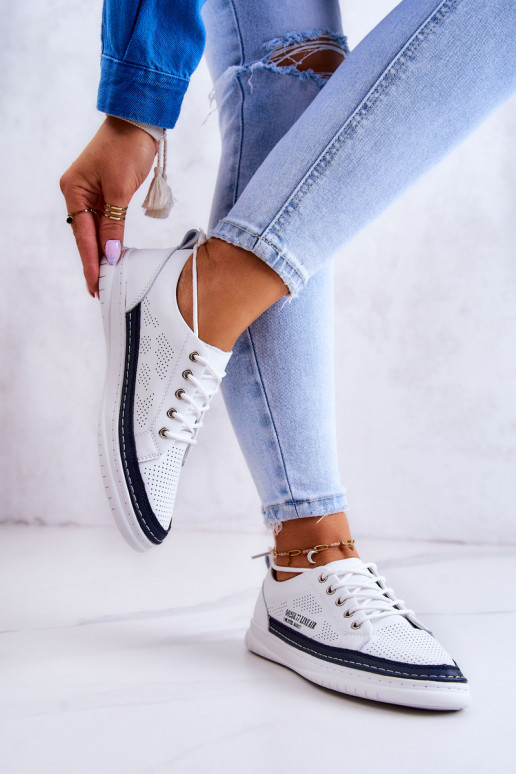 Sneakers aus Naturleder in der Farbe Weiß-Dunkelblau von Cloesa Sneakers aus Naturleder in der Farbe Weiß-Dunkelblau von Cloesa