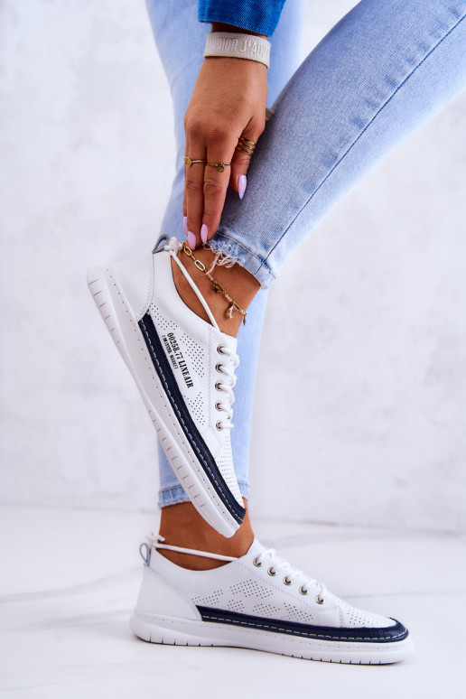 Sneakers aus Naturleder in der Farbe Weiß-Dunkelblau von Cloesa Sneakers aus Naturleder in der Farbe Weiß-Dunkelblau von Cloesa
