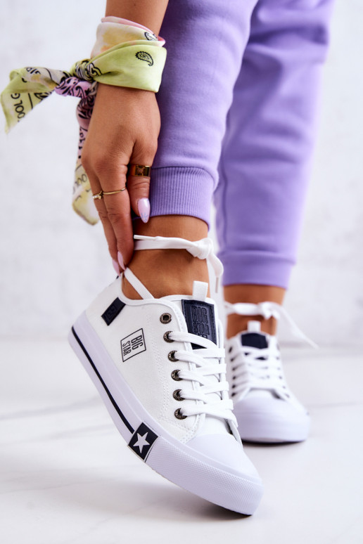 Klassisches Modell flache Schuhe Big Star JJ274255 weiße Farbe