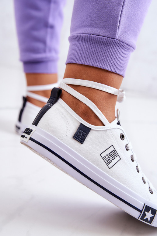 Klassisches Modell flache Schuhe Big Star JJ274255 weiße Farbe