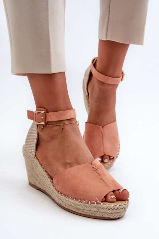 Plateausandalen in hellrosa Dellia