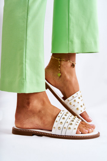 Lederhausschuhe mit Ornamenten in der Farbe Weiß Brien