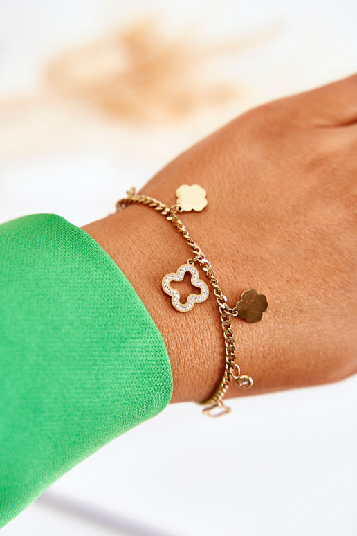Armband mit schönen Details in Goldfarbe