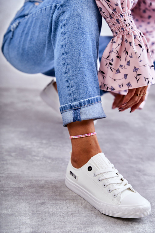 Sneakers mit flachen Sohlen Big Star KK274010 weiße Farbe Sneakers mit flachen Sohlen Big Star KK274010 weiße Farbe