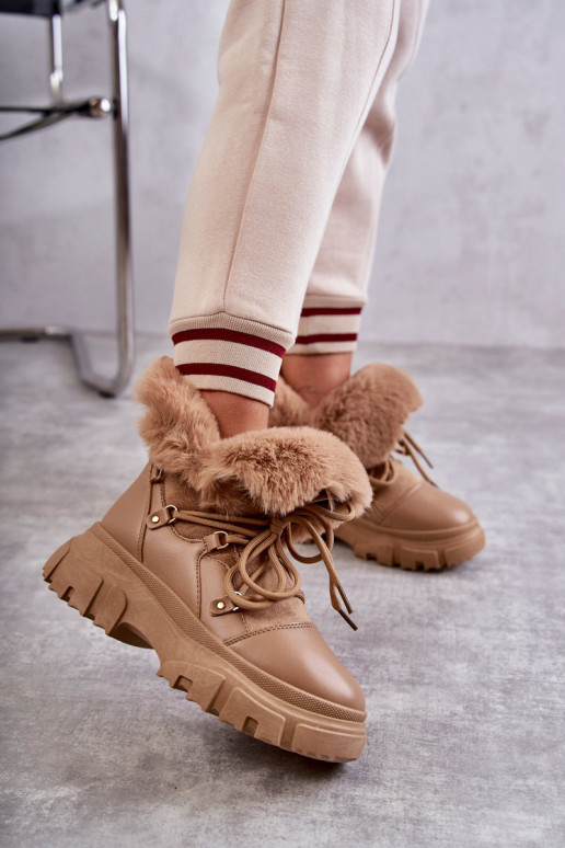 Erwärmte Stiefel Schuhe beige Farbe Charles Erwärmte Stiefel Schuhe beige Farbe Charles