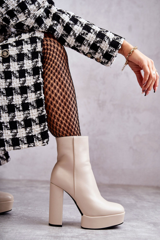Stiefel mit Absätzen beige Kaysa