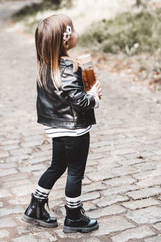 Kinderstiefel mit Reißverschlüssen in der Farbe Schwarz Omua Kinderstiefel mit Reißverschlüssen in der Farbe Schwarz Omua