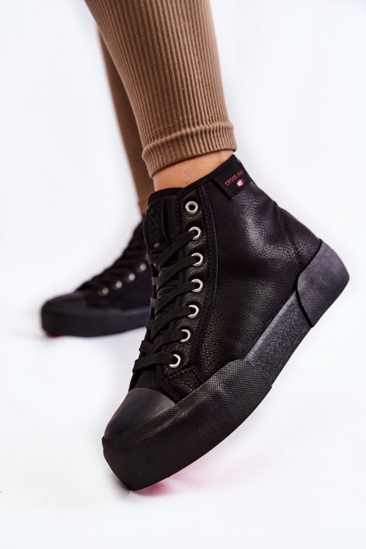 Freizeitschuhe mit Sohle Cross Jeans KK2R4055C in schwarzer Farbe