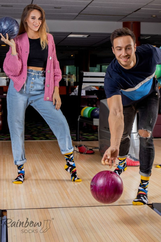 3 Paar farbige Socken in einer Box 3 Paar farbige Socken in einer Box