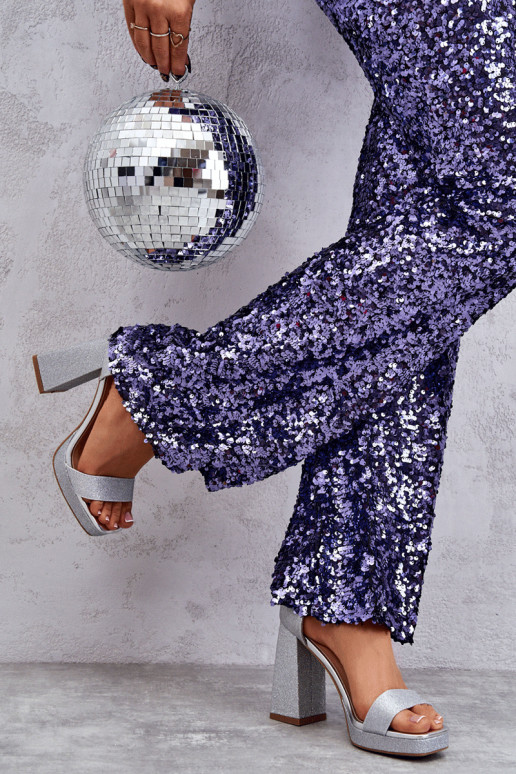 Glitzernde Sandalen mit breitem Absatz in silbernem Calmi