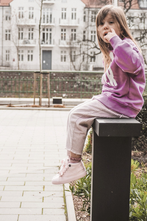 Klassische Freizeitschuhe für Kinder mit Stiefel Big Star LL374003 in rosa Farbe