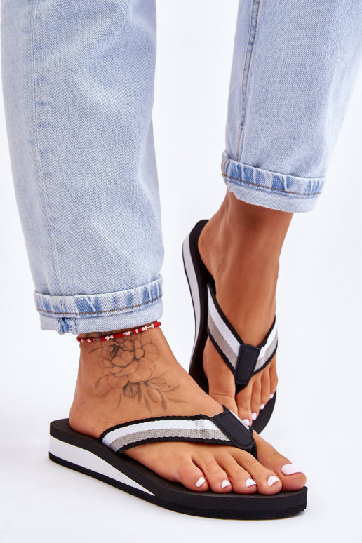 Hausschuhe mit Plateau Big Star LL274781 schwarze Farbe