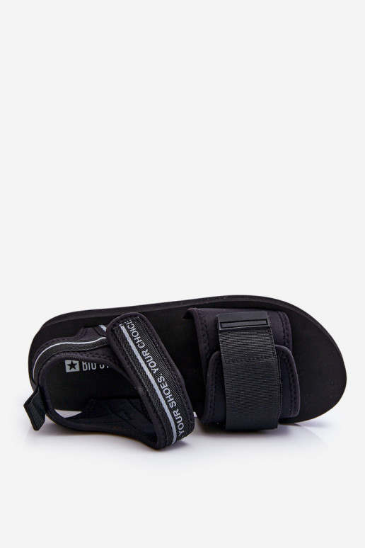 Damensandalen mit Klebeverschlüssen Big Star LL274784 in der Farbe Schwarz Damensandalen mit Klebeverschlüssen Big Star LL274784 in der Farbe Schwarz