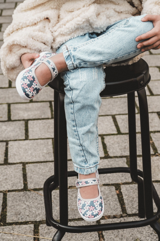 Kinderballerinas mit Blumenmuster in der blaugrauen Farbe Noah