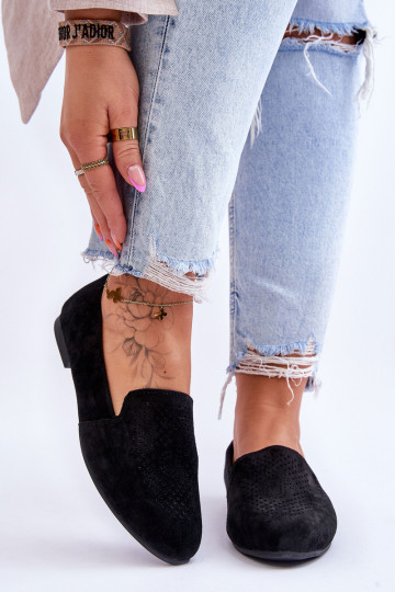 Hergestellt aus Wildleder-Mokassins in der Farbe Schwarz von Giovana