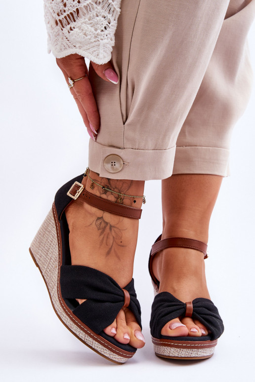 Damensandalen in der Farbe Schwarz Daphne Damensandalen in der Farbe Schwarz Daphne