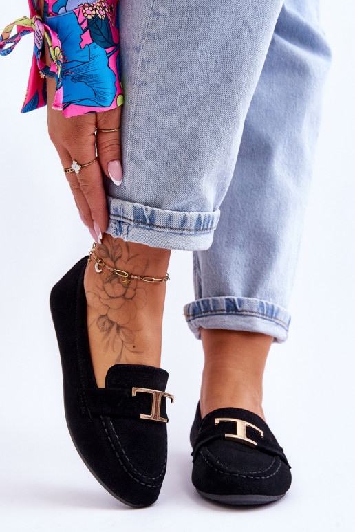 Klassische Slip-On-Mokassins in Schwarz von Carly Klassische Slip-On-Mokassins in Schwarz von Carly