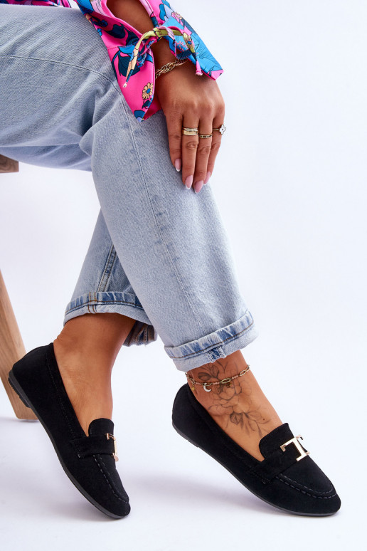 Klassische Slip-On-Mokassins in Schwarz von Carly Klassische Slip-On-Mokassins in Schwarz von Carly