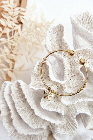 Das Armband ist aus Gold 2