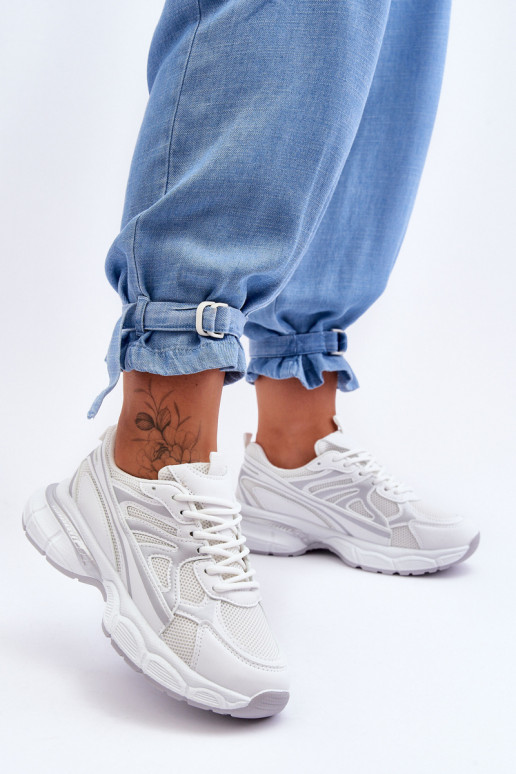 Sneakers mit Schnürsenkeln in Weiß Emare Sneakers mit Schnürsenkeln in Weiß Emare