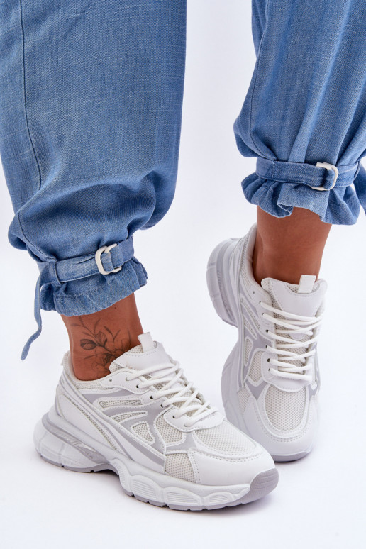 Sneakers mit Schnürsenkeln in Weiß Emare Sneakers mit Schnürsenkeln in Weiß Emare