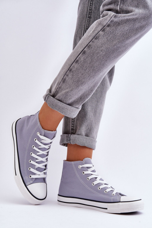 Klassische Sneaker-Modelle in der Farbe Grau von Remos