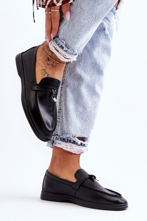 Klassisches Damen-Mokassin-Modell in der Farbe Schwarz von Cortez Klassisches Damen-Mokassin-Modell in der Farbe Schwarz von Cortez