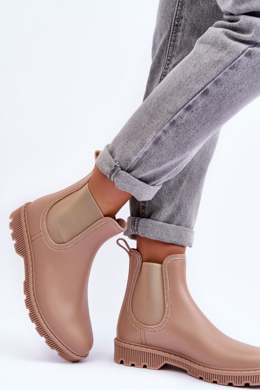 Helinca, matte Gummistiefel des widerstandsfähigen Modells, beige Farbe Helinca, matte Gummistiefel des widerstandsfähigen Modells, beige Farbe