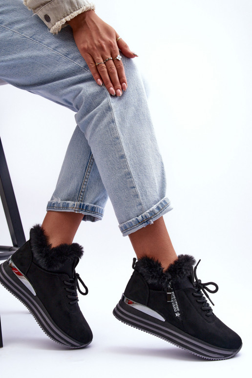 Plateau-Sneaker mit Fell in Schwarz von Jamarie Plateau-Sneaker mit Fell in Schwarz von Jamarie