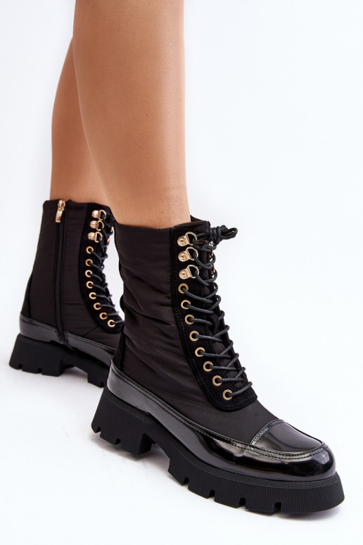 Beheizte Stiefel mit breiten Absätzen in der schwarzen Farbe Saranema