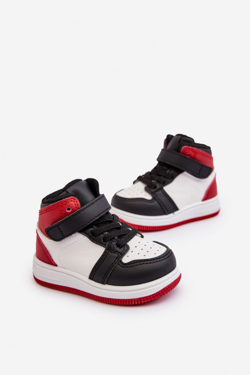 Kindersportschuhe Weiß-Rote Farbe Teredite