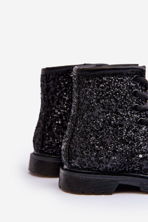 Kinderstiefel mit Glanz, wärmend mit Reißverschlüssen, schwarze Farbe Saussa