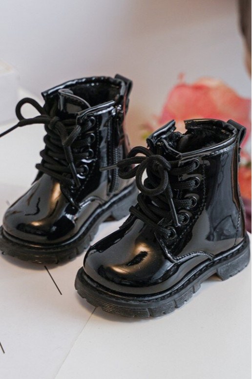 Kinderstiefel mit Lackeffekt und Reißverschlüssen in Schwarz von Tibbie Kinderstiefel mit Lackeffekt und Reißverschlüssen in Schwarz von Tibbie