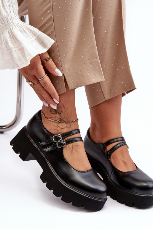 Schwarze Saviwa-Schuhe mit niedrigem Absatz Schwarze Saviwa-Schuhe mit niedrigem Absatz