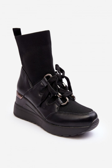 Stiefel mit sockenartiger Sohle in der Farbe Schwarz Helladina