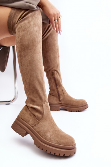 Overknee-Stiefel mit breitem Absatz in beigem Silune 2