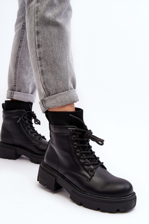 Schuhe Damenstiefel mit sockenartiger Sohle in der Farbe Schwarz Rivella