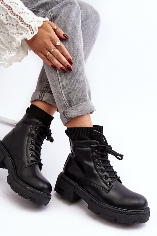 Schuhe Damenstiefel mit sockenartiger Sohle in der Farbe Schwarz Rivella