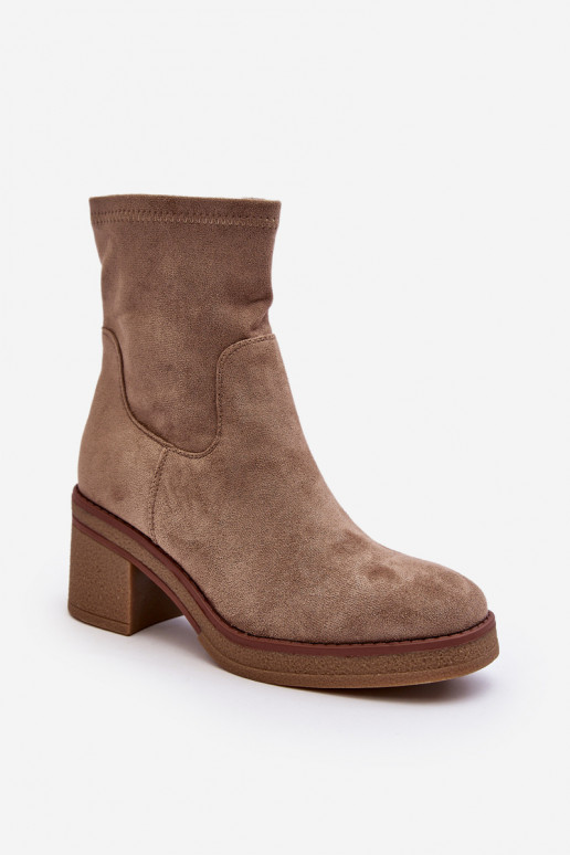 Stiefel mit hohen Absätzen in der Farbe Beige von Argastis Stiefel mit hohen Absätzen in der Farbe Beige von Argastis