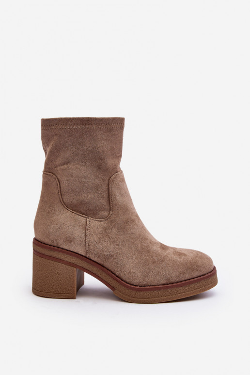 Stiefel mit hohen Absätzen in der Farbe Beige von Argastis Stiefel mit hohen Absätzen in der Farbe Beige von Argastis