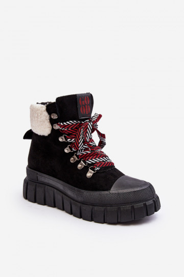 Gewärmte Stiefel mit massiver Sohle in der schwarzen Farbe Ralotta