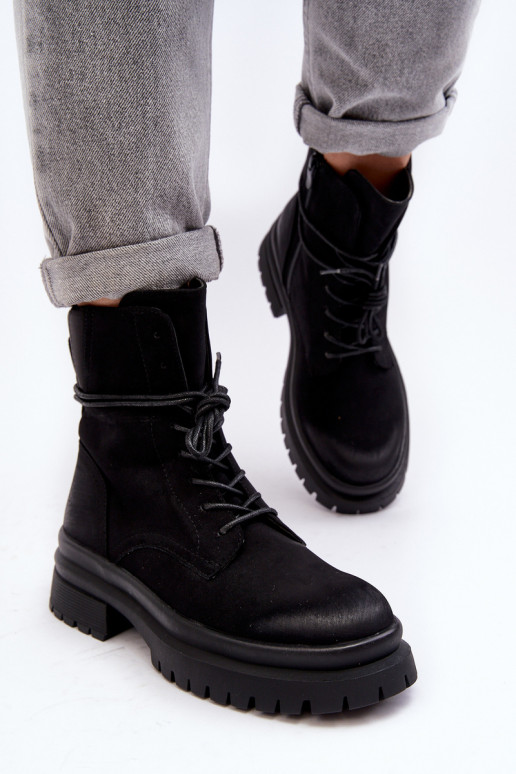 Damenstiefel mit massiver Sohle in der Farbe Schwarz Narelona Damenstiefel mit massiver Sohle in der Farbe Schwarz Narelona