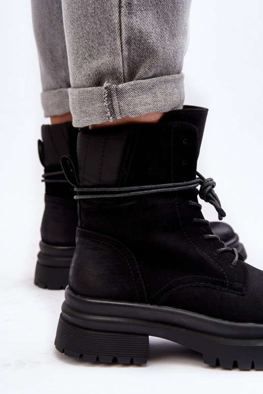 Damenstiefel mit massiver Sohle in der Farbe Schwarz Narelona Damenstiefel mit massiver Sohle in der Farbe Schwarz Narelona