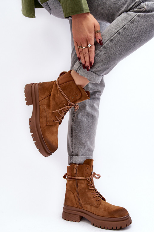 Damenstiefel mit massiver Sohle in der braunen Farbe Narelona
