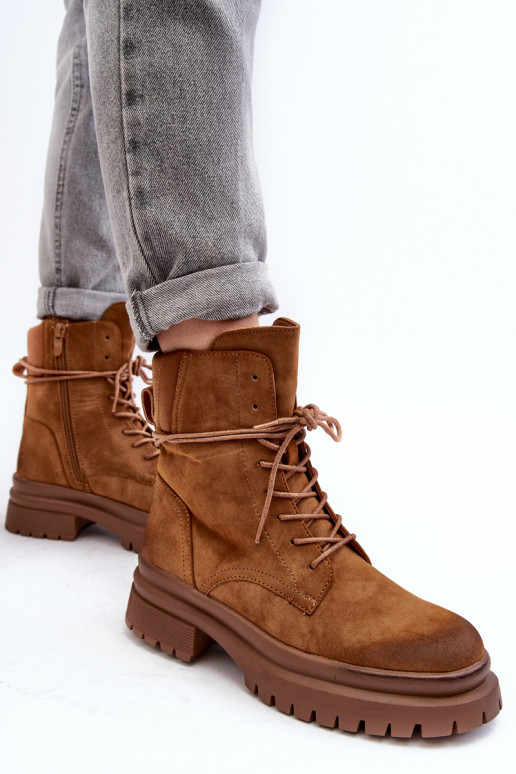 Damenstiefel mit massiver Sohle in der braunen Farbe Narelona