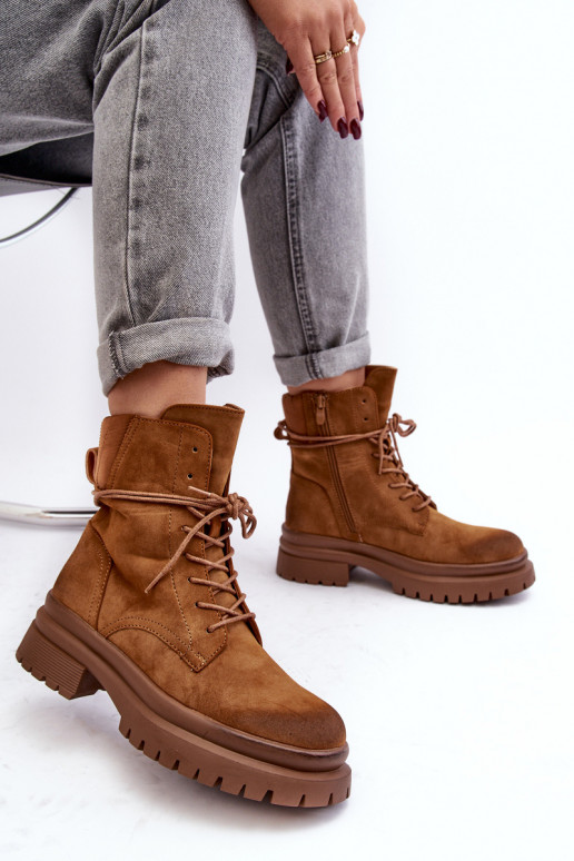 Damenstiefel mit massiver Sohle in der braunen Farbe Narelona