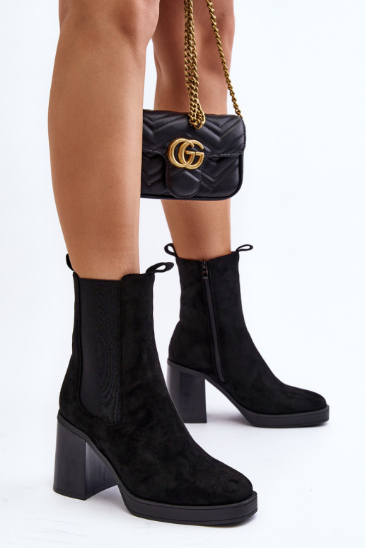 Damenstiefel mit breitem Absatz aus schwarzem Piovere Damenstiefel mit breitem Absatz aus schwarzem Piovere