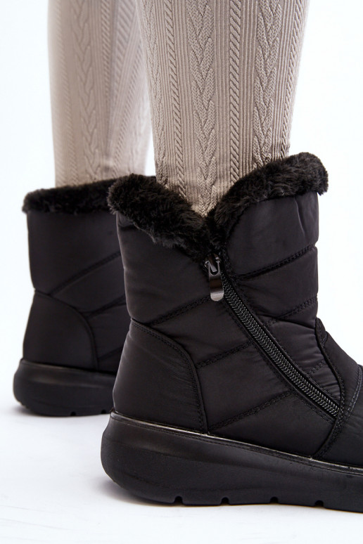Schneestiefel mit Reißverschluss und Fell in Schwarz von Zeuna