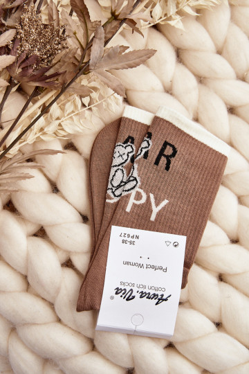 Socken mit der Aufschrift I m brown 2