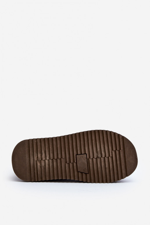 Schneestiefel mit massiver Sohle in der Farbe Khaki von Caliksa Schneestiefel mit massiver Sohle in der Farbe Khaki von Caliksa